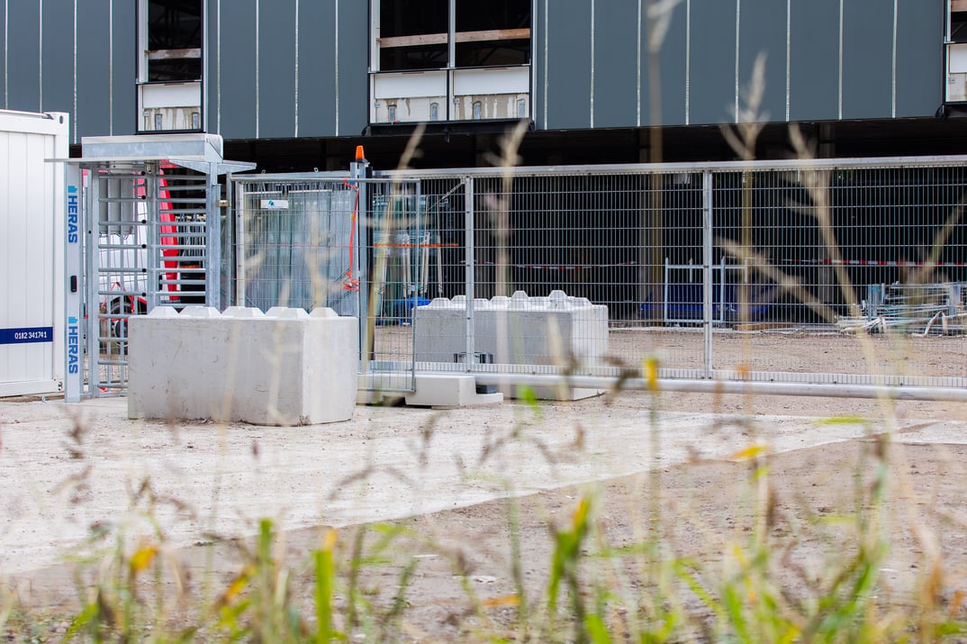 Portail coulissant chantier de construction | Heras Clôture